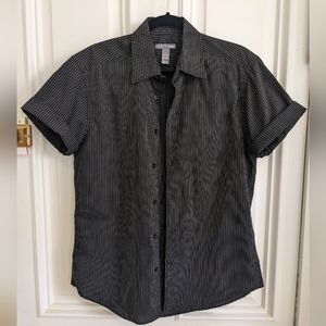 H&M Mens Black and White pinstripe button up short sleeve shirt